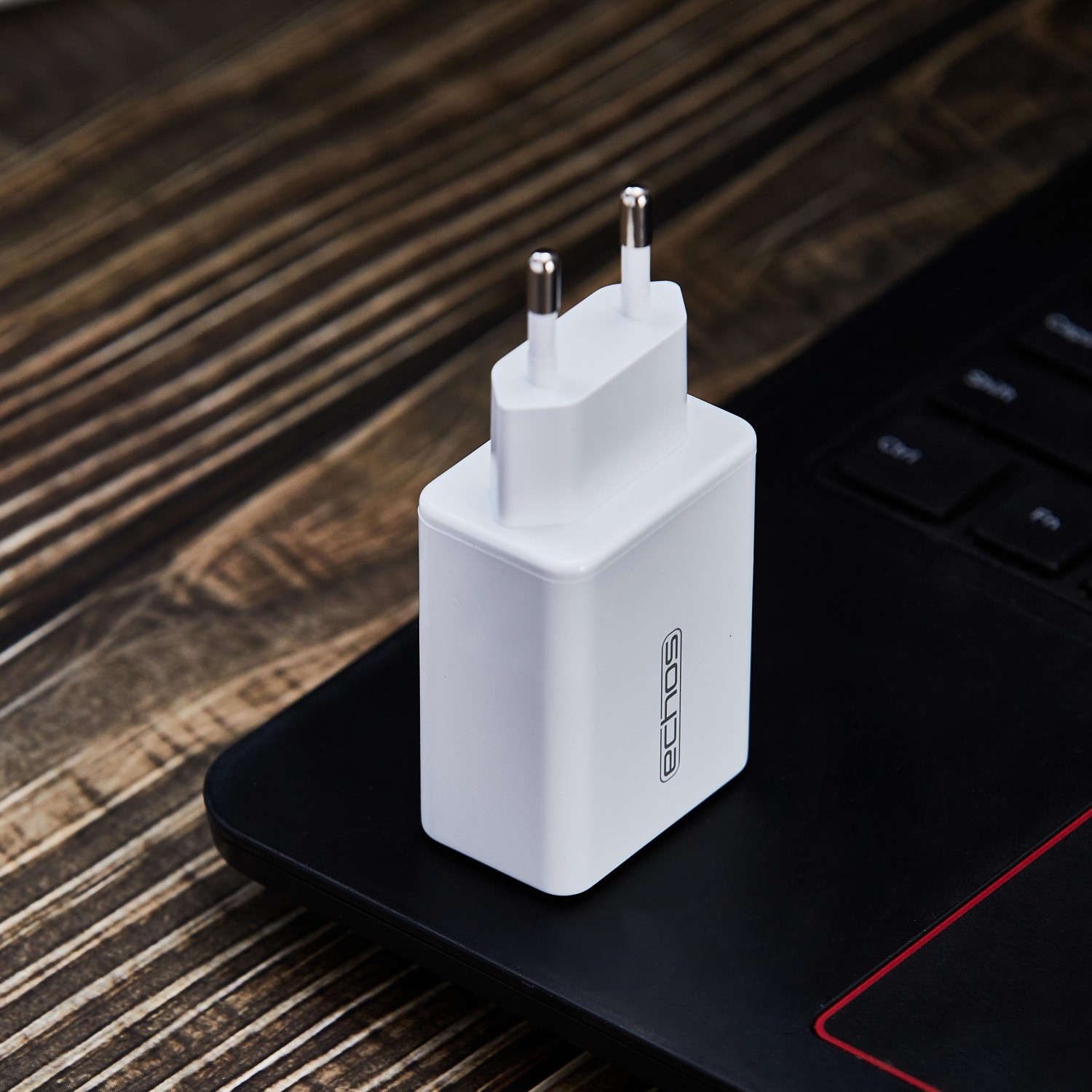 Echos Eco-4040 USB-C Schnellladegerät 20W weiß Echos Eco-4040 USB-C Schnellladegerät 20W weiß